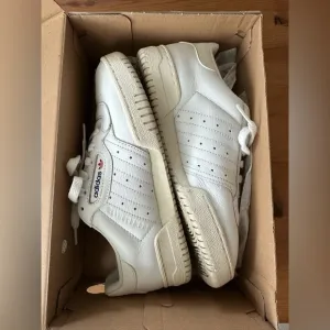👟Adidas Powerphase Cloud White - Size 5.5 Mens👟