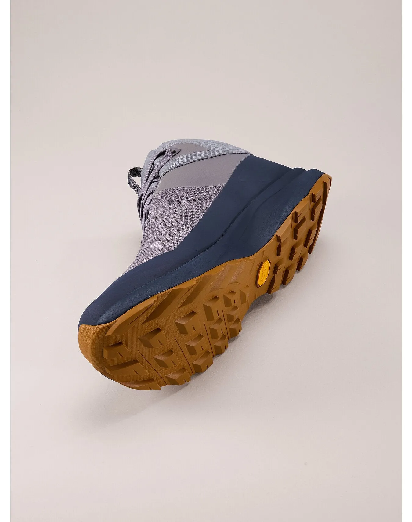 Aerios Mid Gore-Tex Shoe (Men's) - X000006887 - Past Season