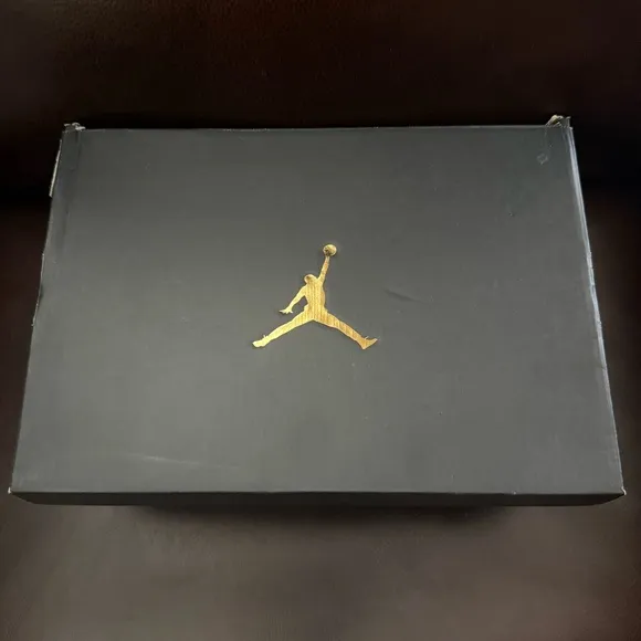 AIR JORDAN 11 LOW “BLUE MOON” WORN 1 TIME! SIZE 7Y! READ DESCRIPTION 1ST!
