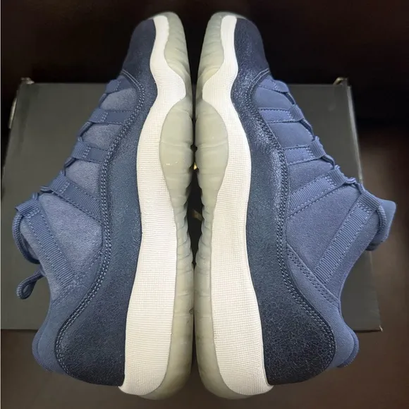 AIR JORDAN 11 LOW “BLUE MOON” WORN 1 TIME! SIZE 7Y! READ DESCRIPTION 1ST!