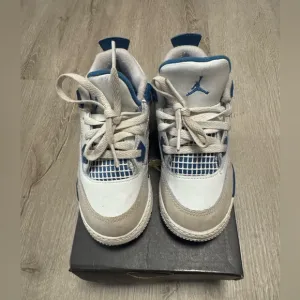 Air Jordan Retro 4 Military Blue Off White Grey