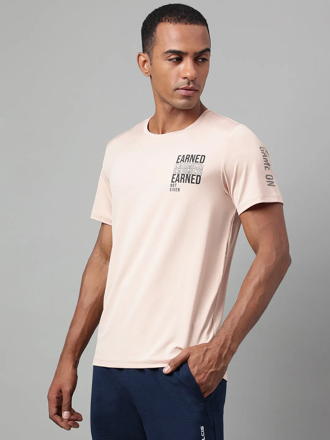 Alcis Men's Printed Gold Anti-Static Drytech  Slim-Fit Training Tee