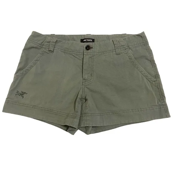 Arcteryx Relaxed Fit Green Shorts Size 8