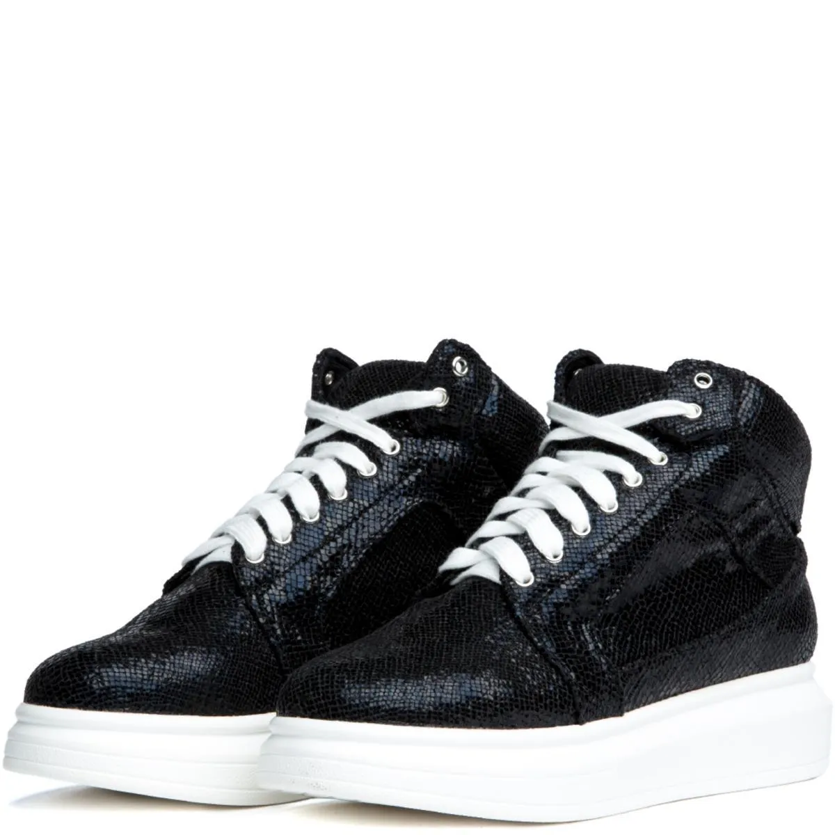 Cape Robbin Forever-5 Black Snake Sneakers Black