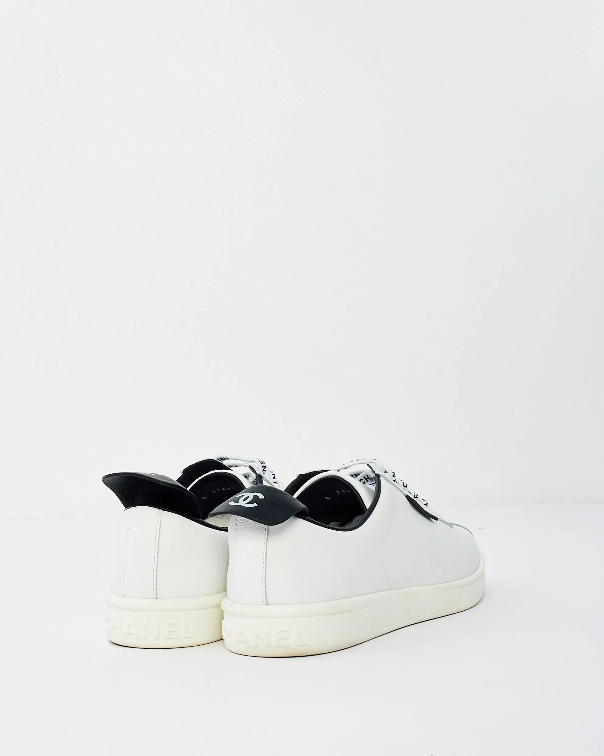 Chanel White Leather Lace Up Weekend Sneakers - 39
