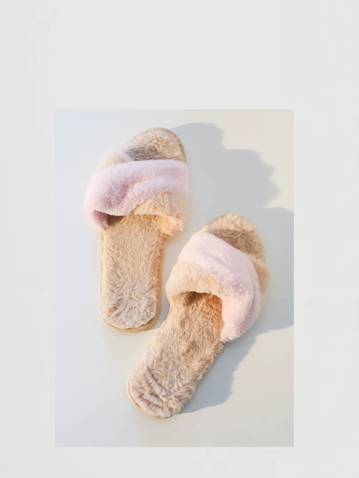 Cloud Slippers ::RET