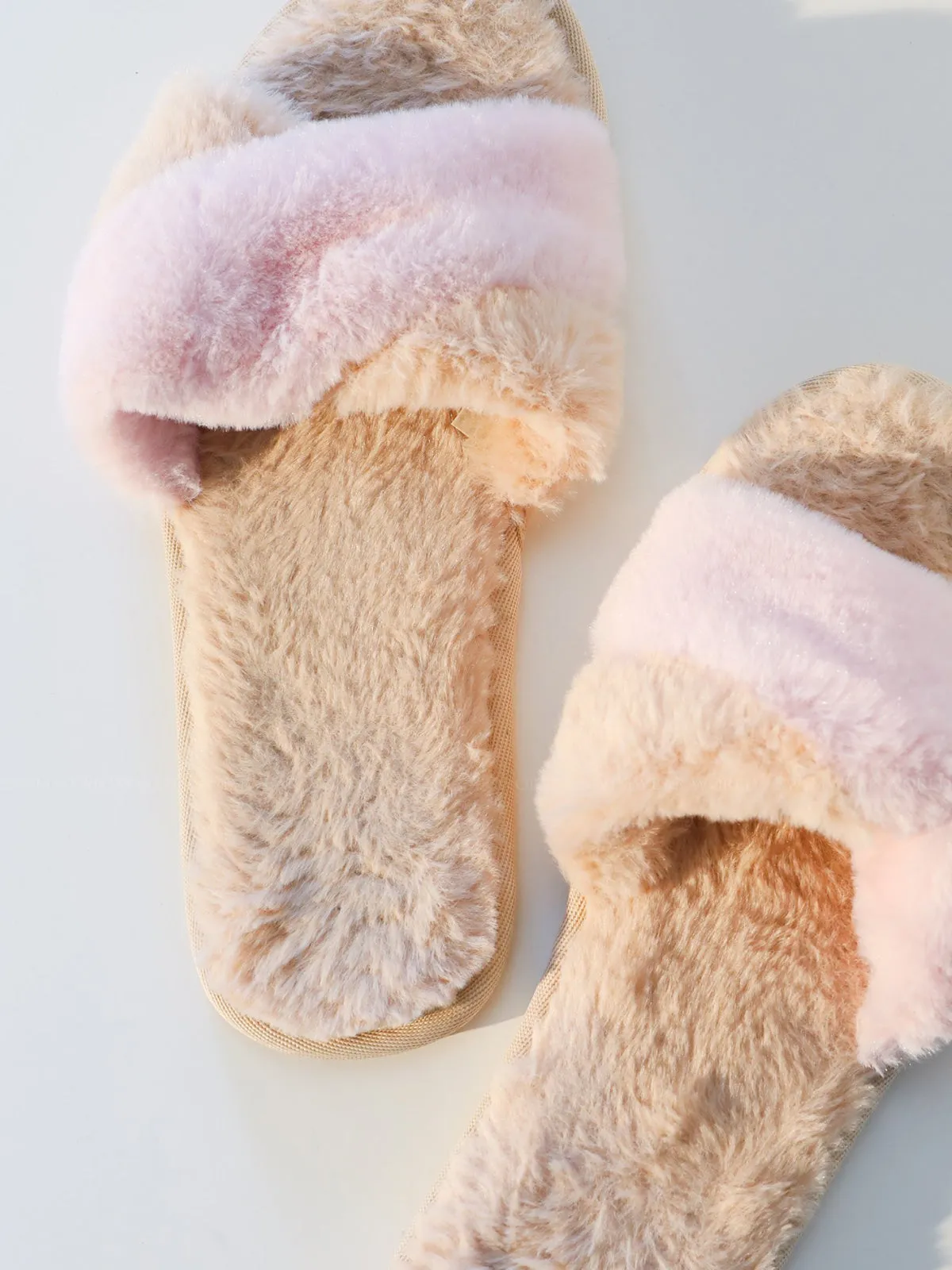 Cloud Slippers ::RET