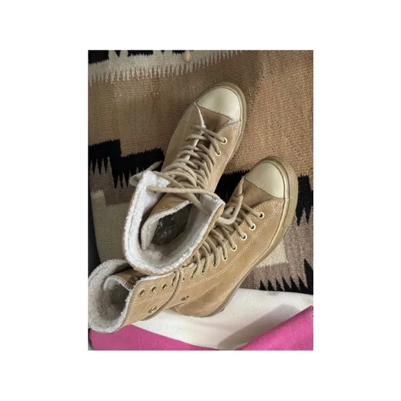 CONVERSE AllStars Cozy Sherpa Lining