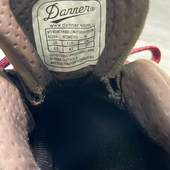 Danner hiking shoes woman’s 9.5