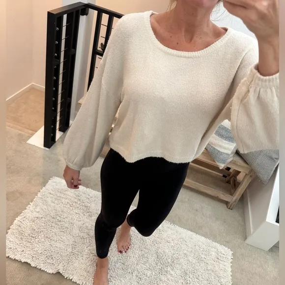 Dress Forum Cropped Knit Sweater Cream Balloon Sleeve Soft Cozy Pullover fall M