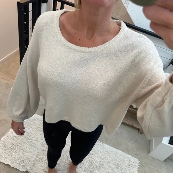 Dress Forum Cropped Knit Sweater Cream Balloon Sleeve Soft Cozy Pullover fall M