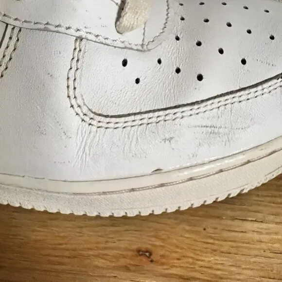 EUC (CW2288-111) Mens Nike Air Force1-Triple White Sneakers Athletic Train siz11