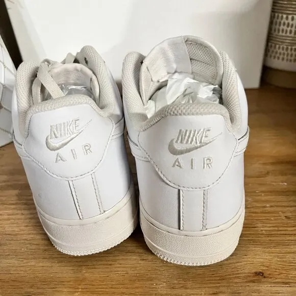 EUC (CW2288-111) Mens Nike Air Force1-Triple White Sneakers Athletic Train siz11