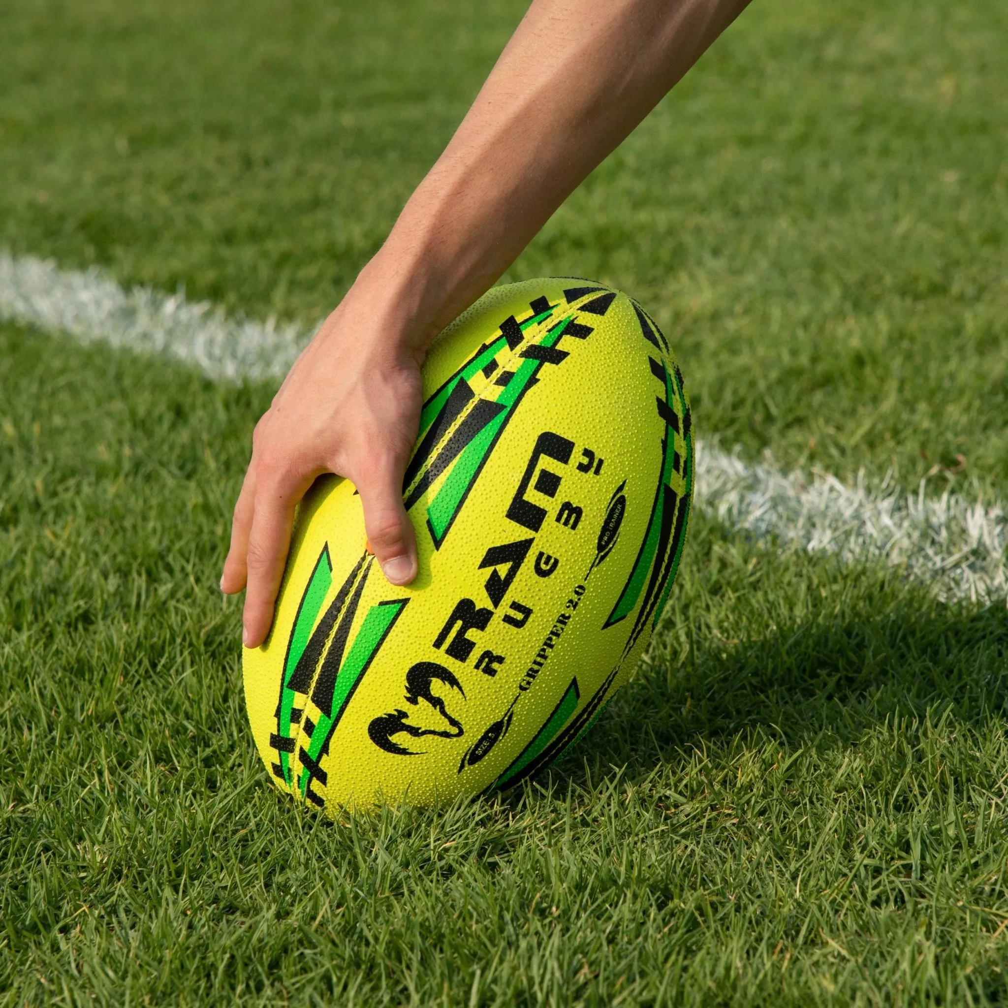 Gripper 2.0 - Pro Trainer Ball - Neon