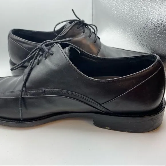 Johnston and Murphy Black lace Oxford