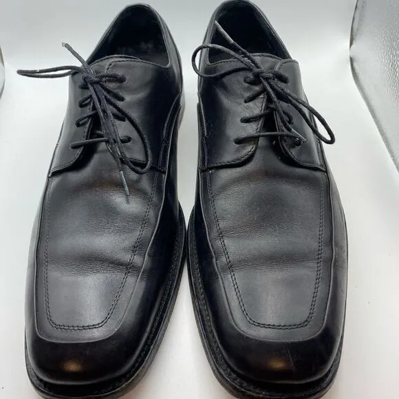 Johnston and Murphy Black lace Oxford