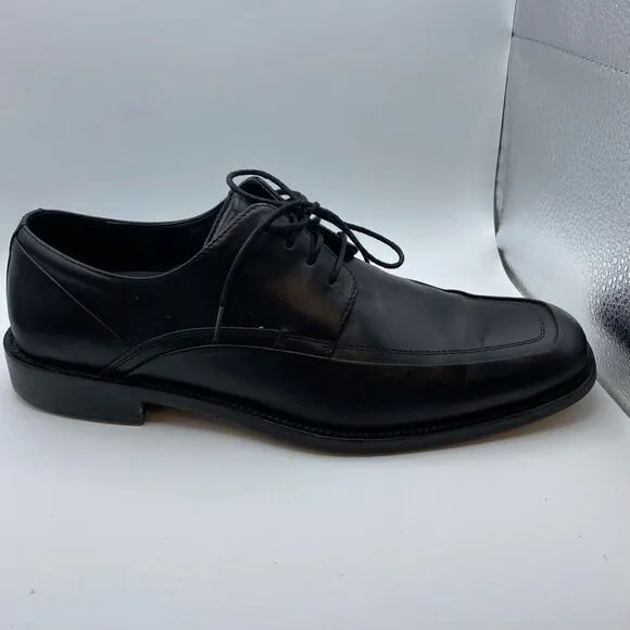 Johnston and Murphy Black lace Oxford