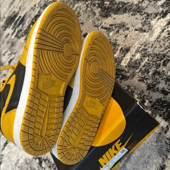 Jordan 1 Retro High OG - Pollen