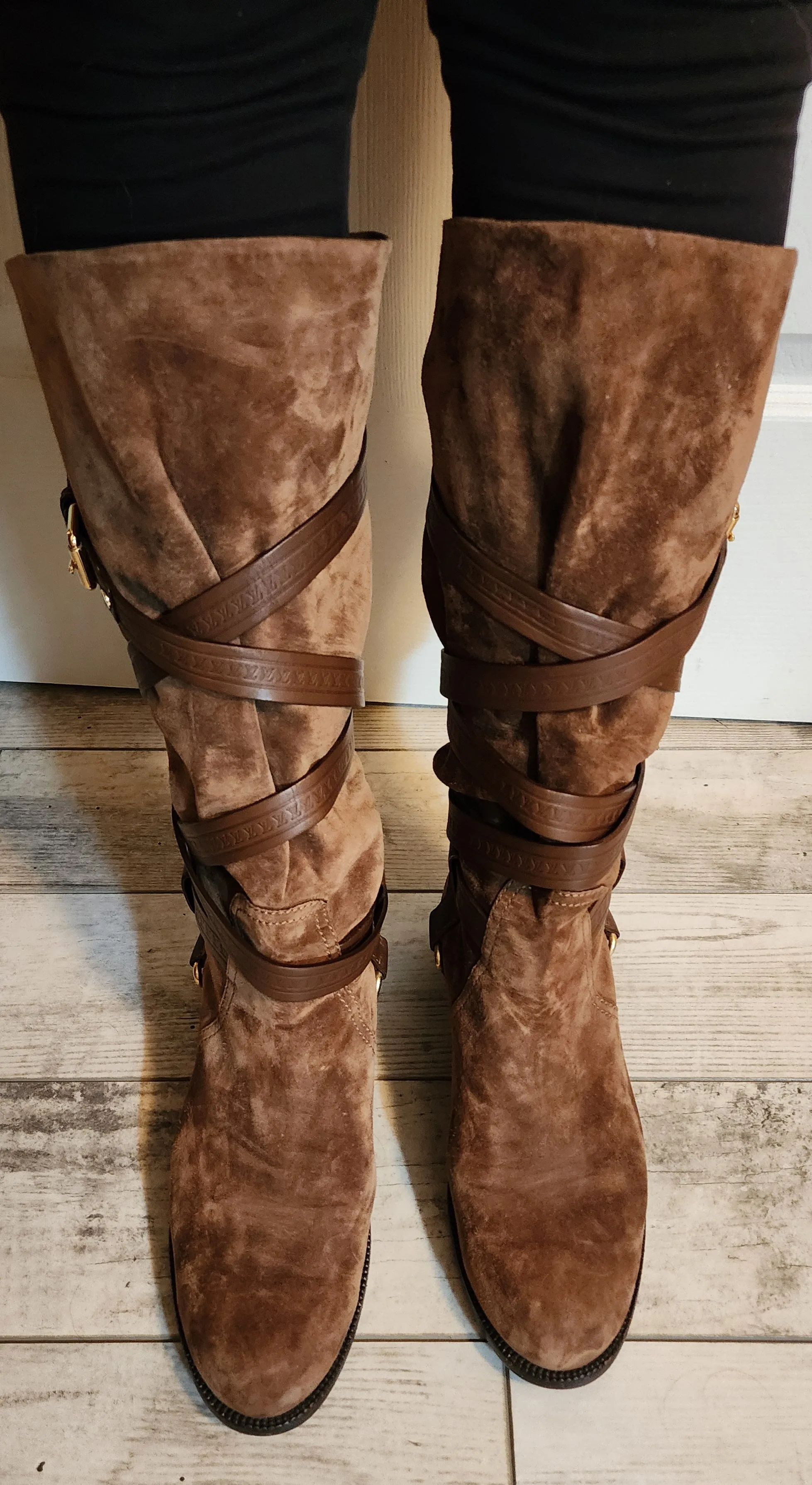 LOUIS VUITTON BROWN SUEDE CRISS CROSS BUCKLE BOOTS - 39.5