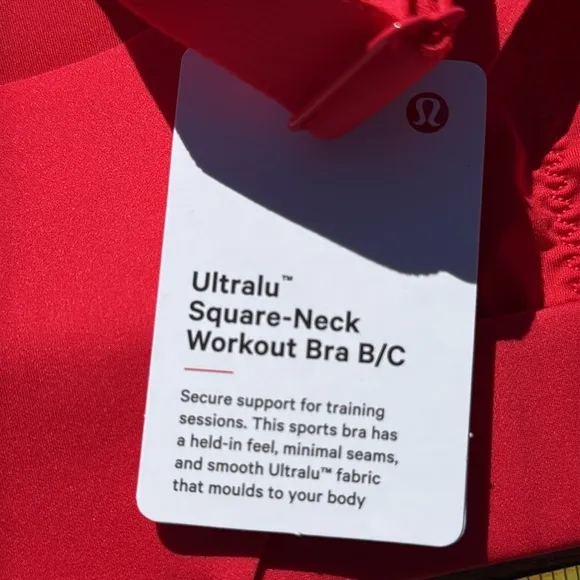 Lululemon Ultralu Square-Neck Workout Bra B/C Cup Red Glow sports bra size 8 NWT