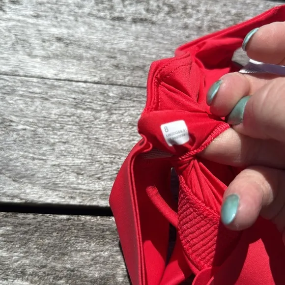 Lululemon Ultralu Square-Neck Workout Bra B/C Cup Red Glow sports bra size 8 NWT