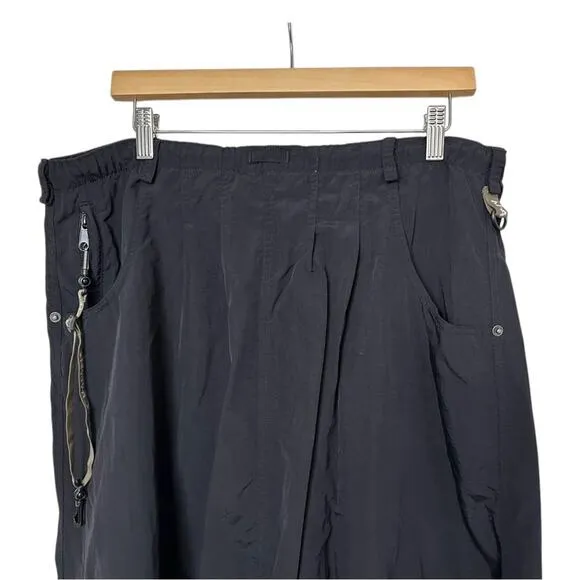 Macabi Adventure Travel Skirt Adjustable Convertible Pants Shorts Size M Long