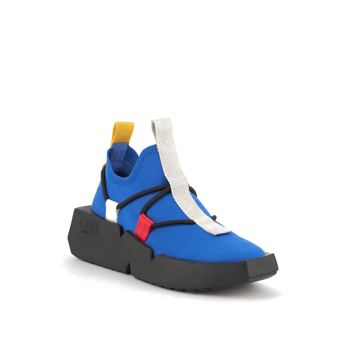 MEGA 1 CASUAL