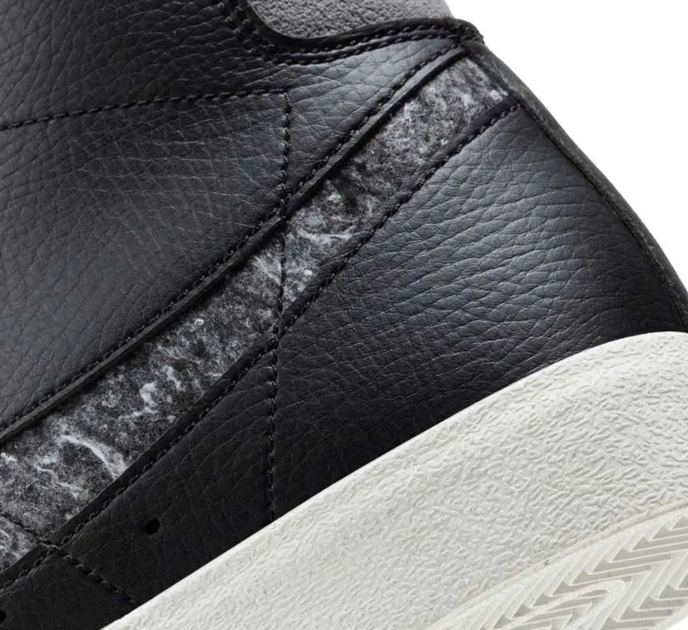 NIKE BLAZER MID '77 VINTAGE