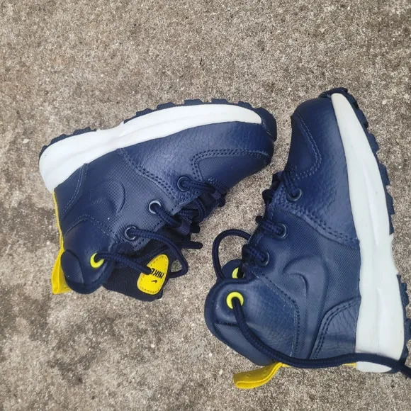 Nike Manoa Baby/Toddler Boot 5c