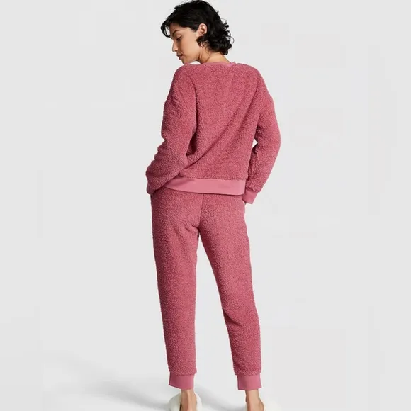 NWT PINK COZY JOGGER PAJAMA SET