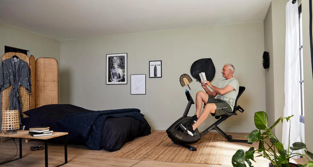 Semi-Recumbent Connected Exercise Bike EB Seat