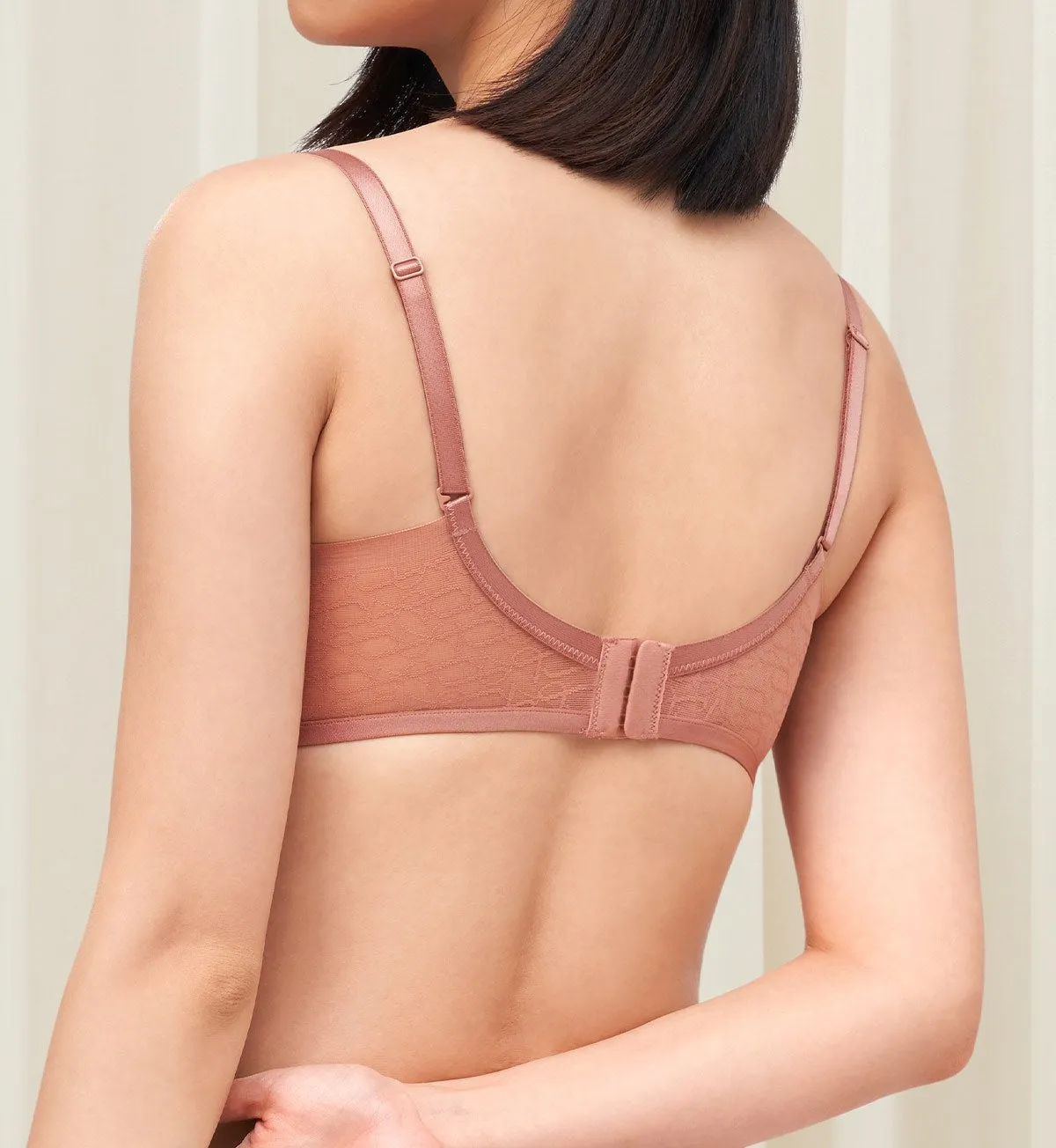 SIGNATURE SHEER WIRED PADDED BRA
