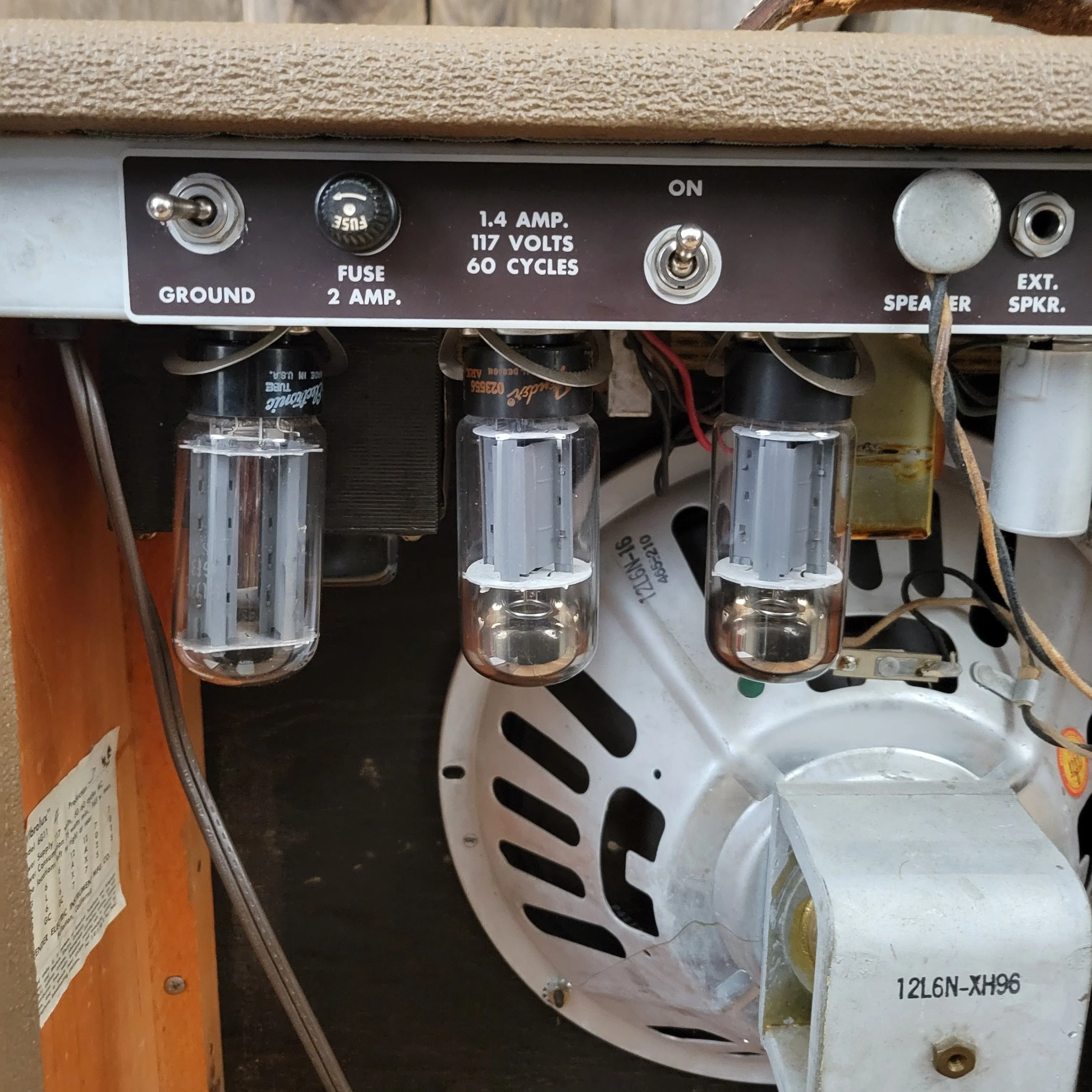 SOLD - Fender Vibrolux 6G11 1962 Brown Tolex