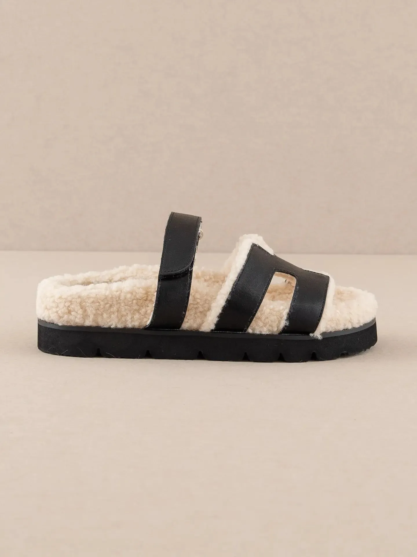 The Alpine | Black Faux Shearling Sandals