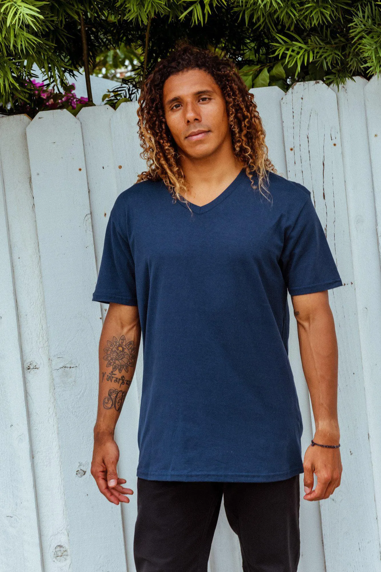 V-Neck T-Shirt | CL-1005