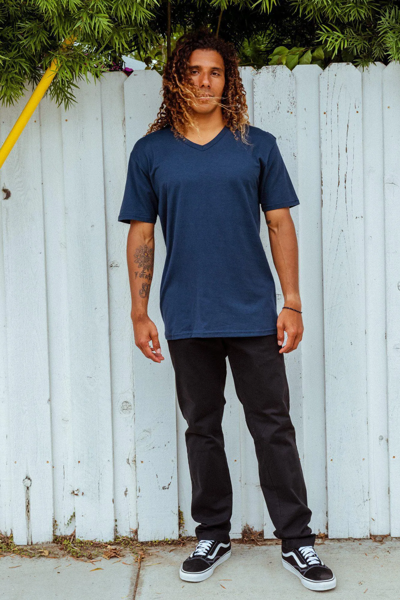 V-Neck T-Shirt | CL-1005