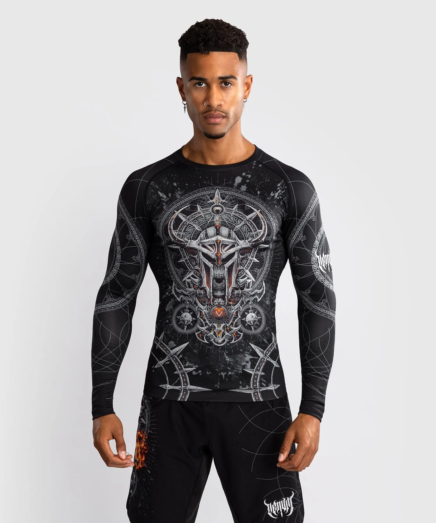 Venum Gladiator 5.0 Men's Long Sleeve Rash Guard - Black/Silver