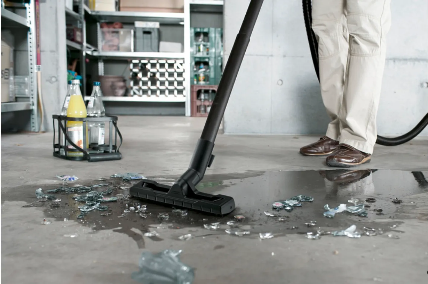 WD 2 PREMIUM WET & DRY VACUUM CLEANER (Kärcher)