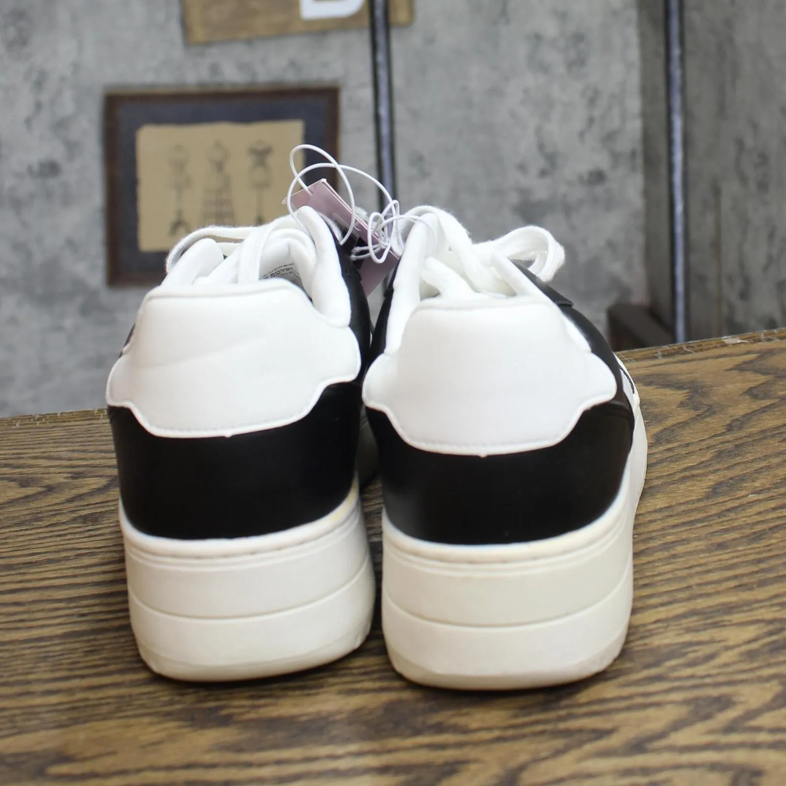 Wild Fable Womens Lola Lace-Up Sneakers with Memory Foam Insole Black 11M