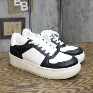 Wild Fable Womens Lola Lace-Up Sneakers with Memory Foam Insole Black 6M
