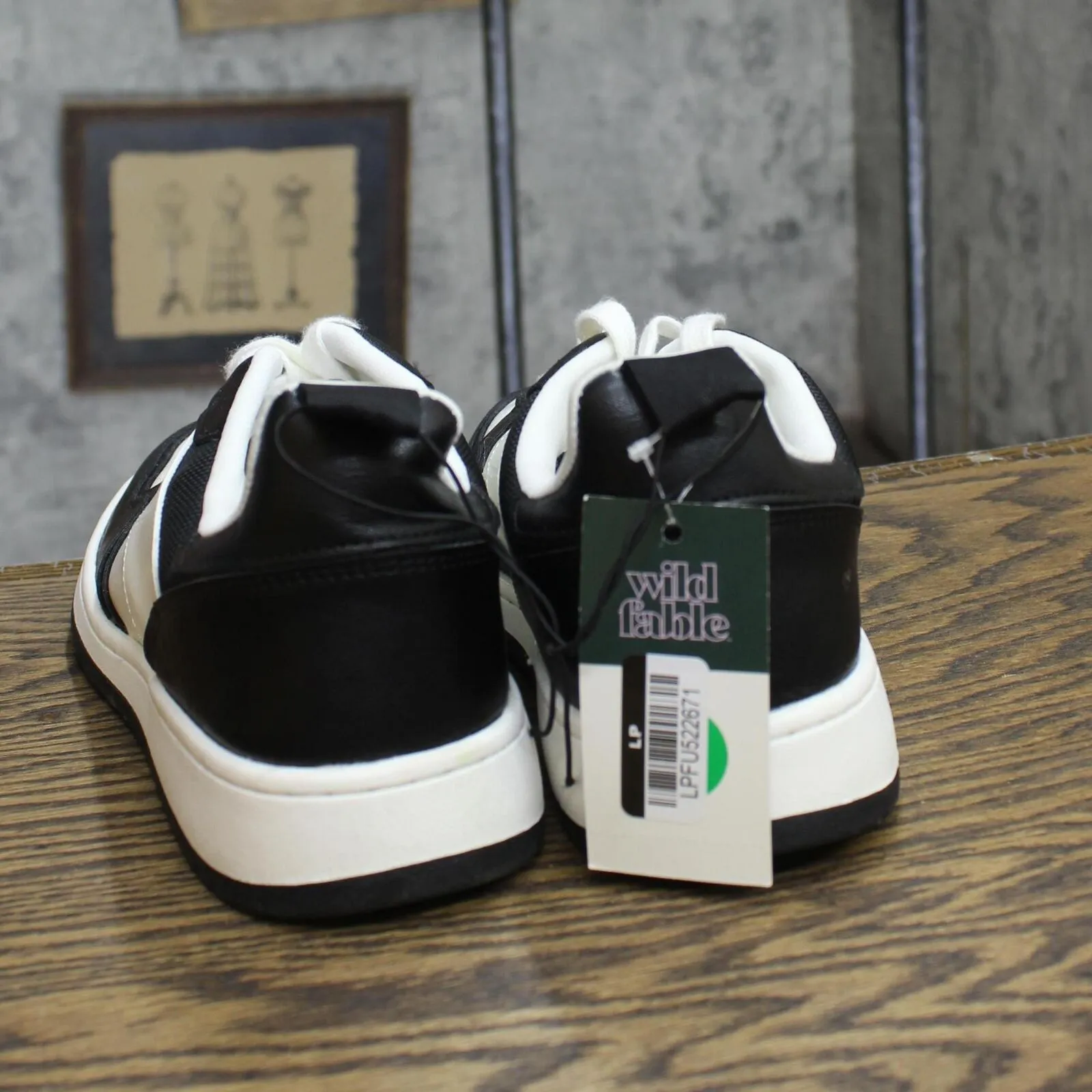 Wild Fable Womens Netty Fashion Sneakers with Memory Foam Insole Black 10M
