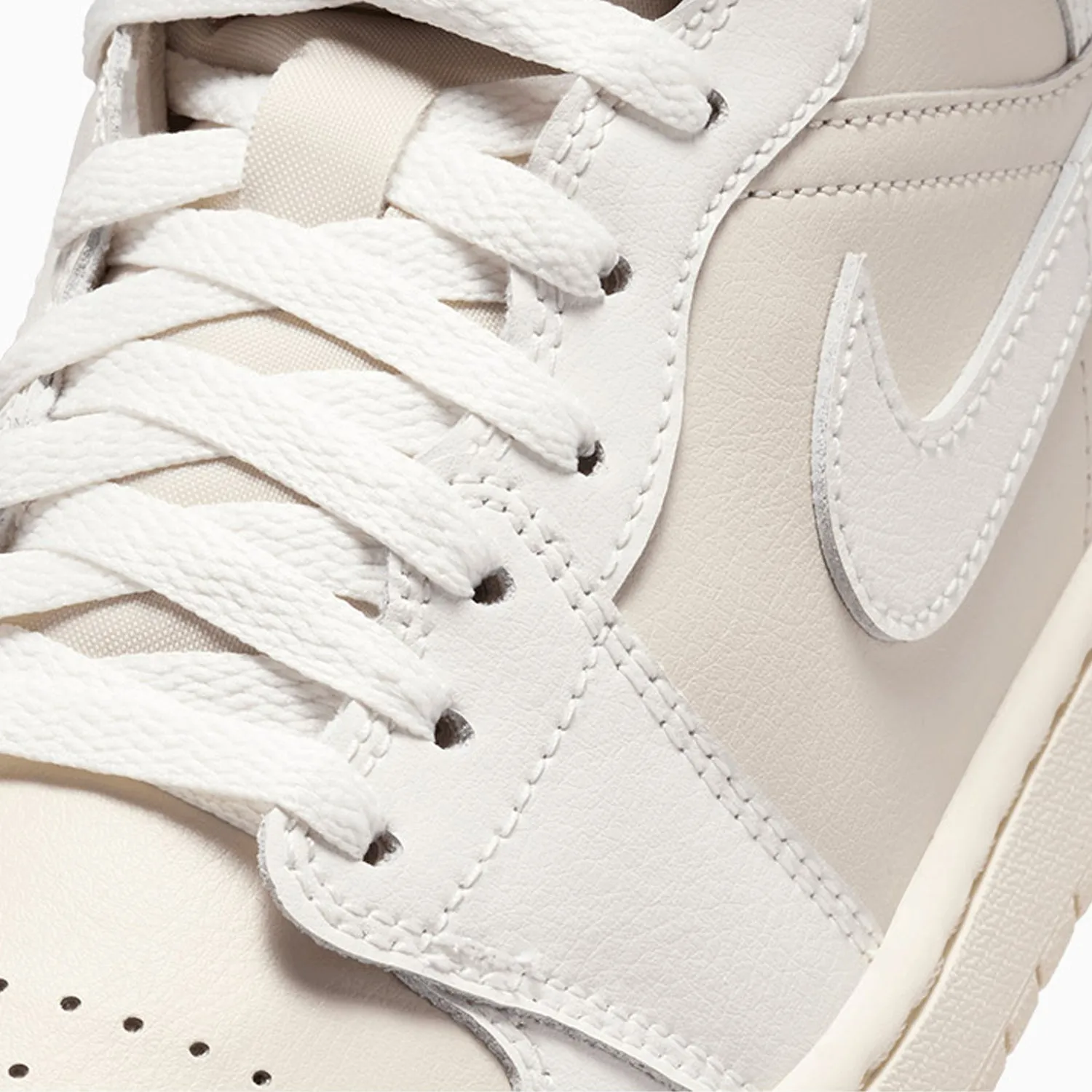 Women's Air Jordan 1 Mid